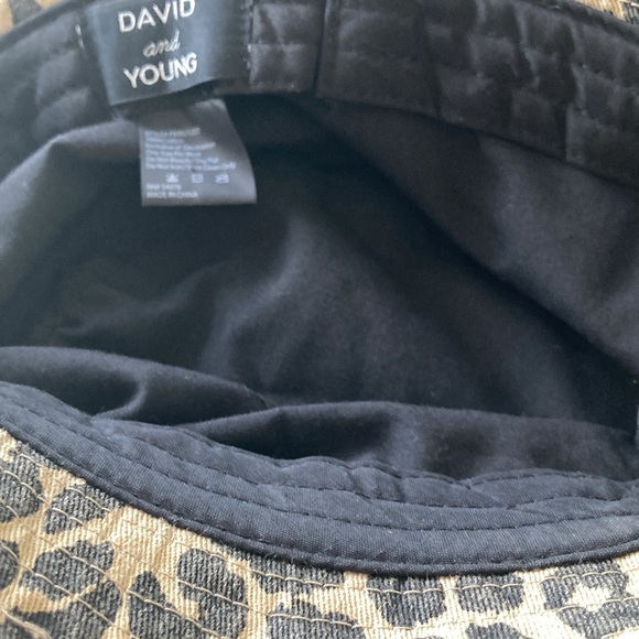 DAVID and YOUNG HAT - Picture 4 of 5